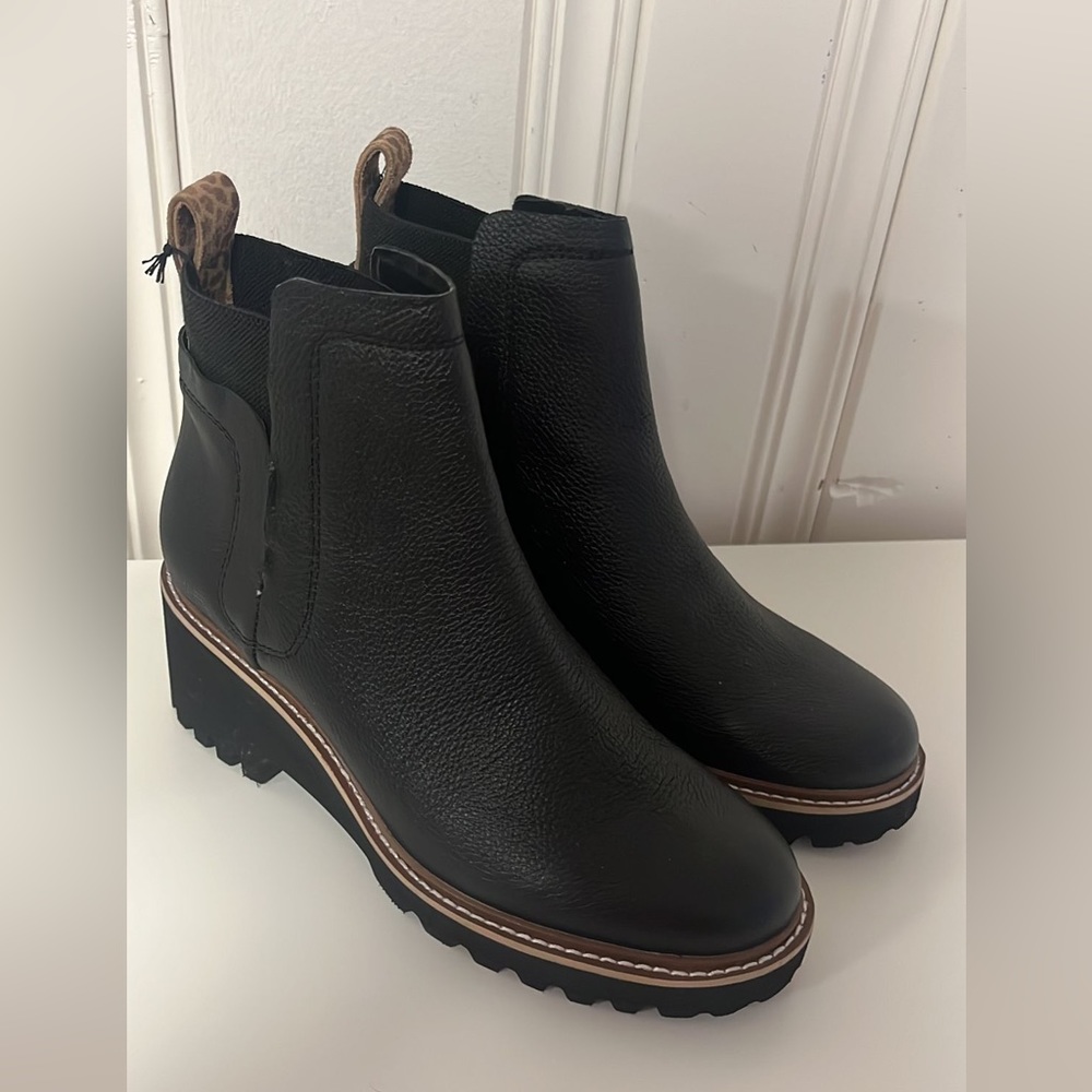 New black dolce vita boots, size 7.5